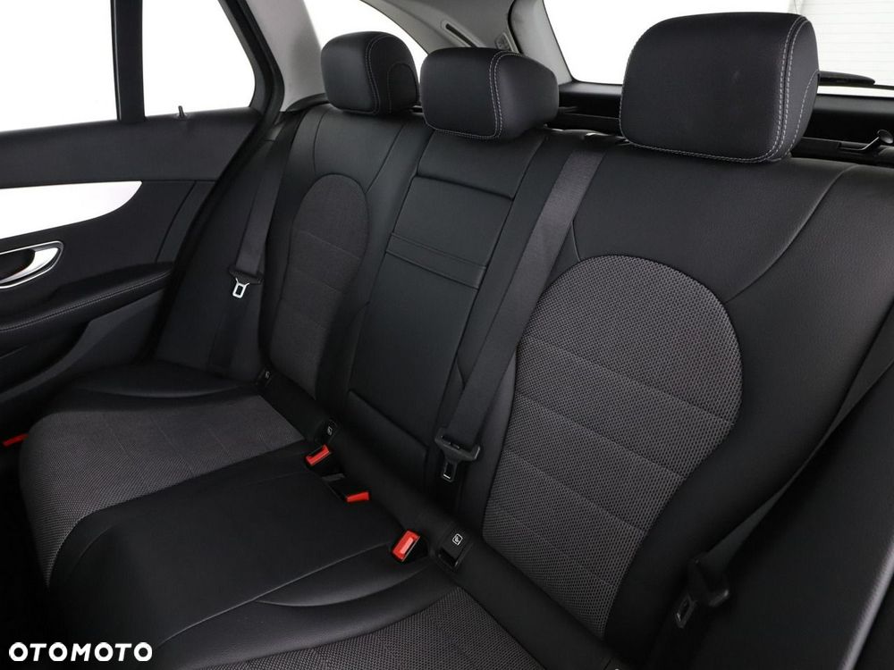 Mercedes-Benz Klasa C 200 9G-TRONIC Avantgarde - 18