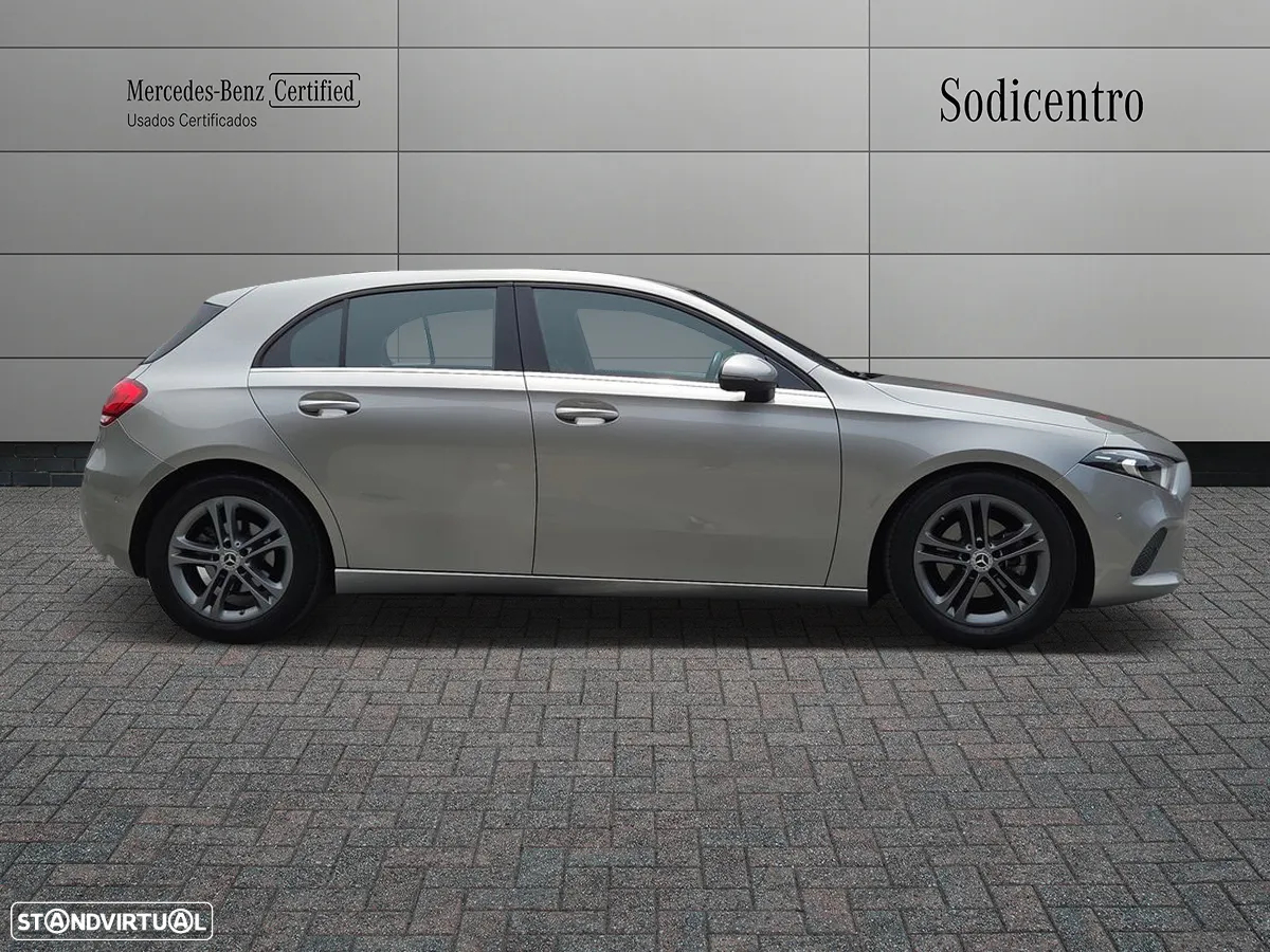 Mercedes-Benz A 180 d Style Plus - 8