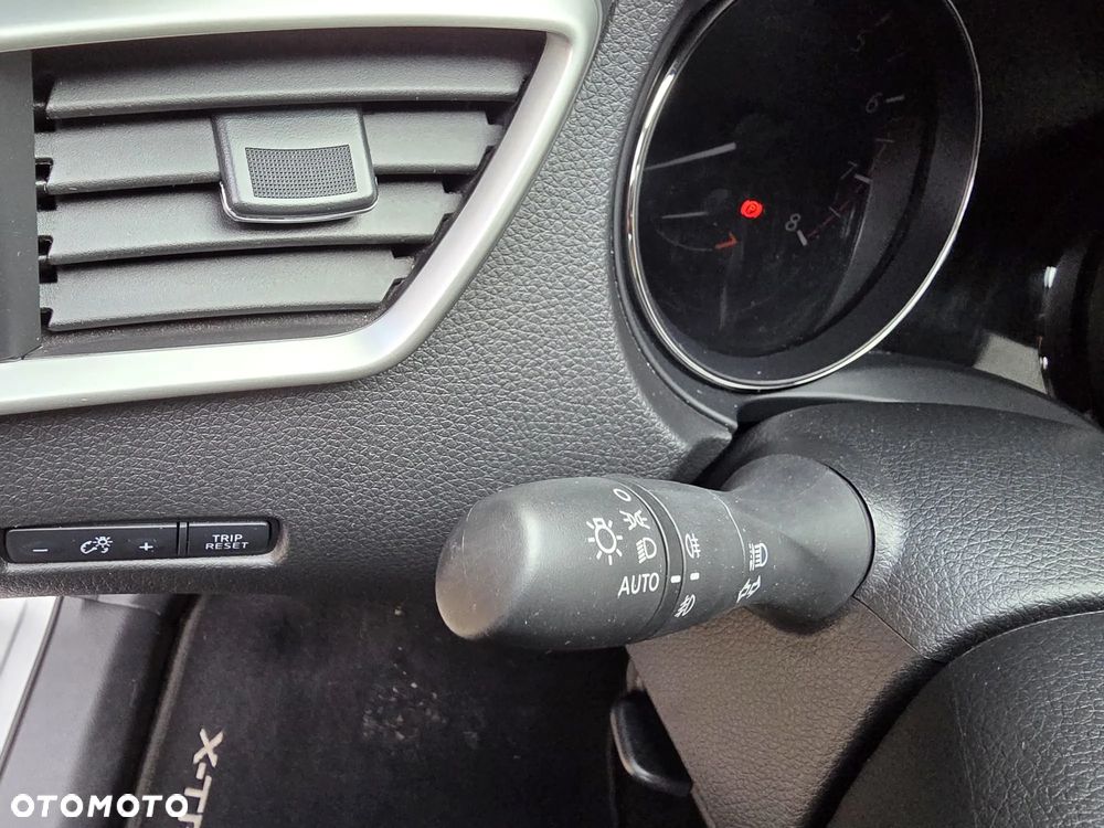 Nissan X-Trail 1.6 DIG-T Tekna - 25