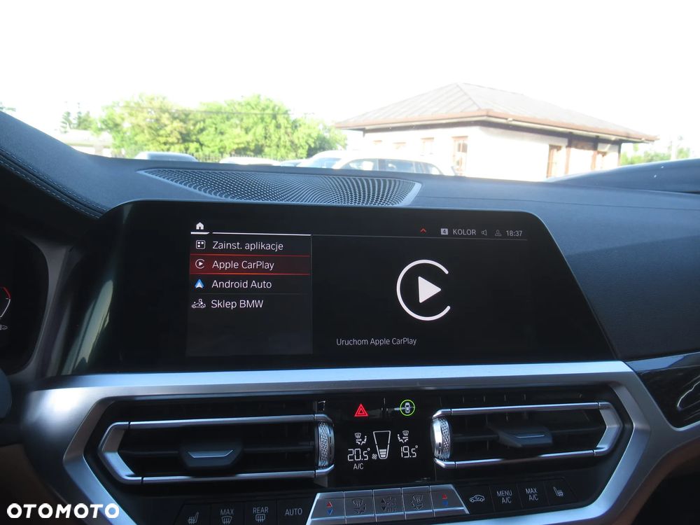 BMW Seria 3 318i Luxury Line - 31