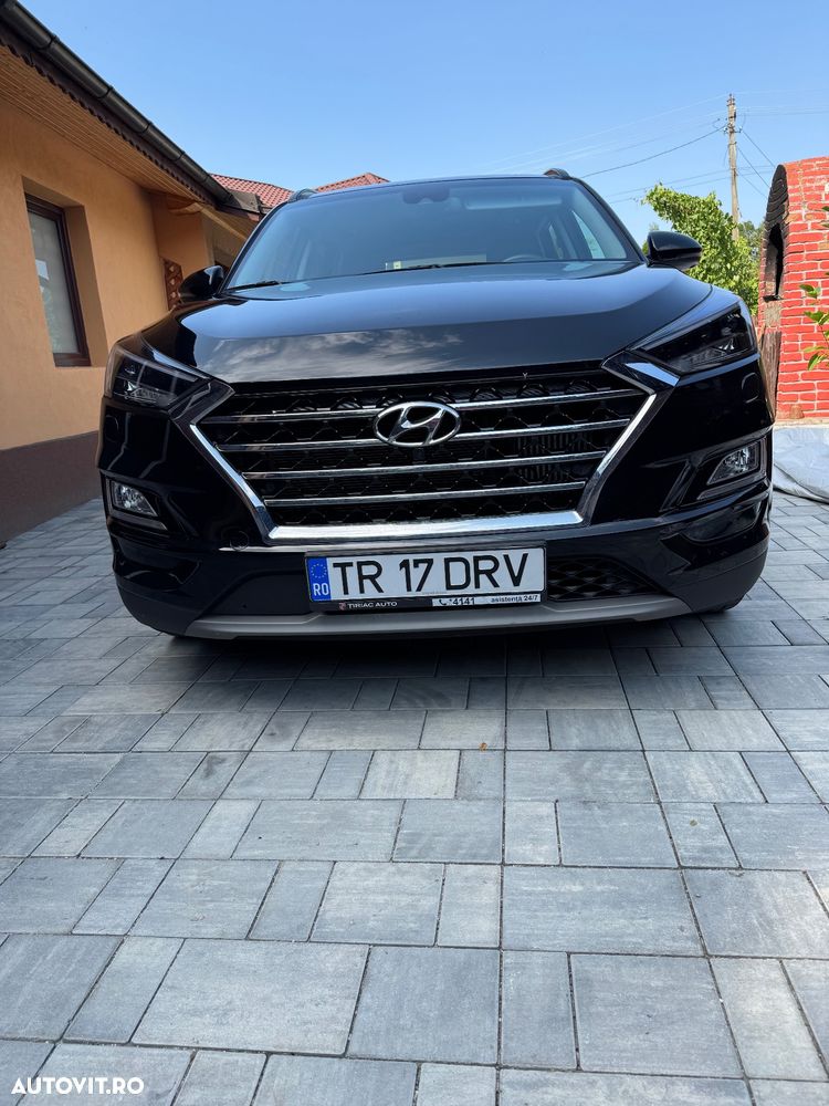 Hyundai Tucson 2.0 CRDI 4WD 8AT Luxury - 2