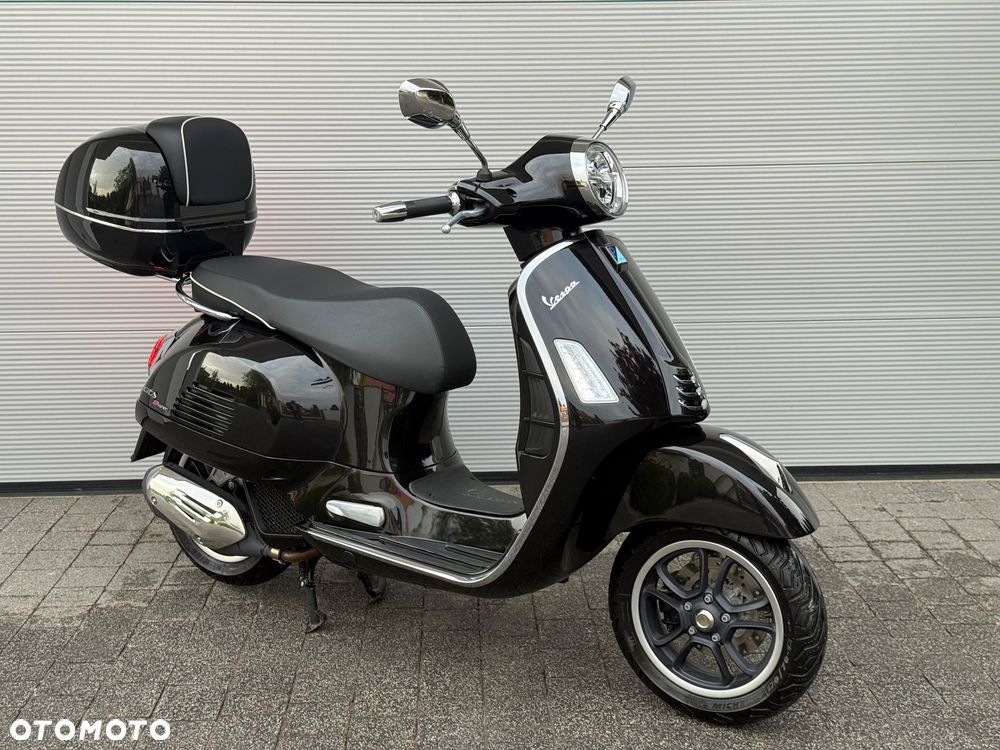 Vespa GTS - 1