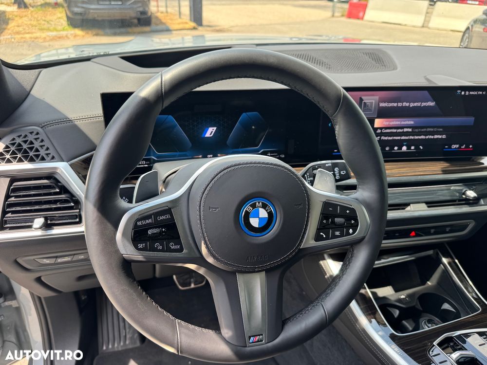 BMW X5 xDrive50e - 19