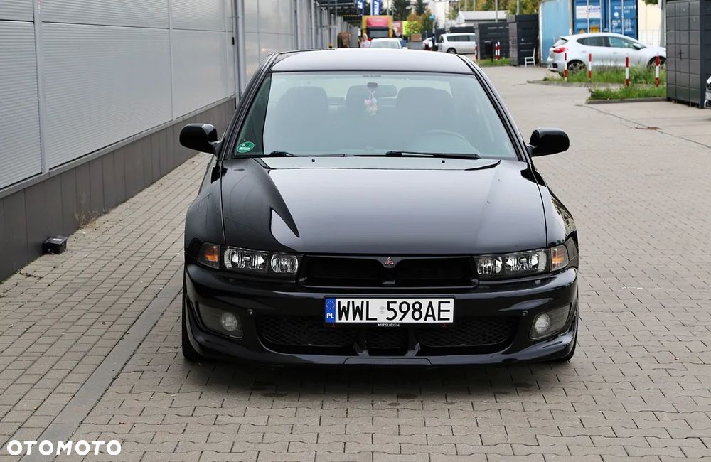 Mitsubishi Galant 2002 photo 2