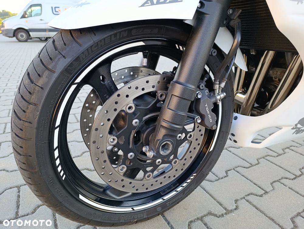 Suzuki Bandit - 25