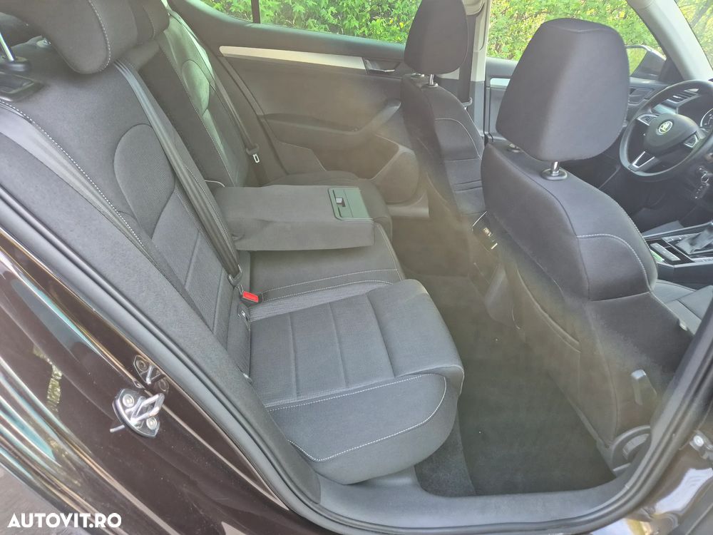 Skoda Superb 1.6 TDI DSG Style - 11