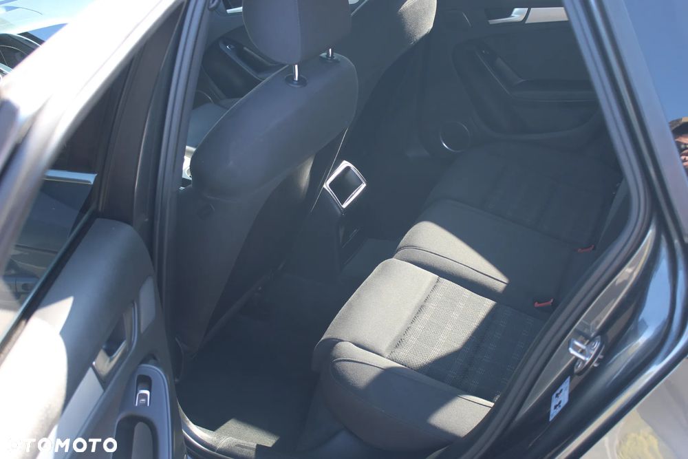 Audi A4 Avant - 13