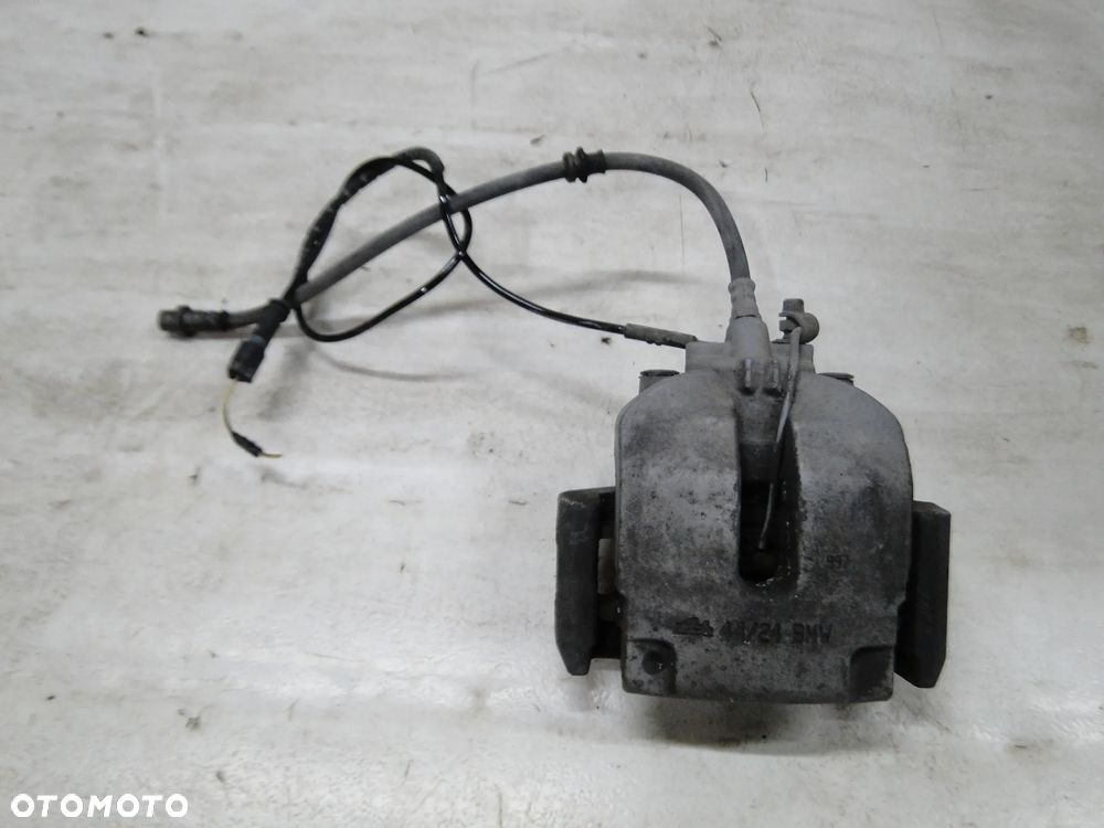 BMW X6 E71 ZACISK HAMULCOWY PRAWY TYŁ TYLNY 44/24 EUROPA - 1