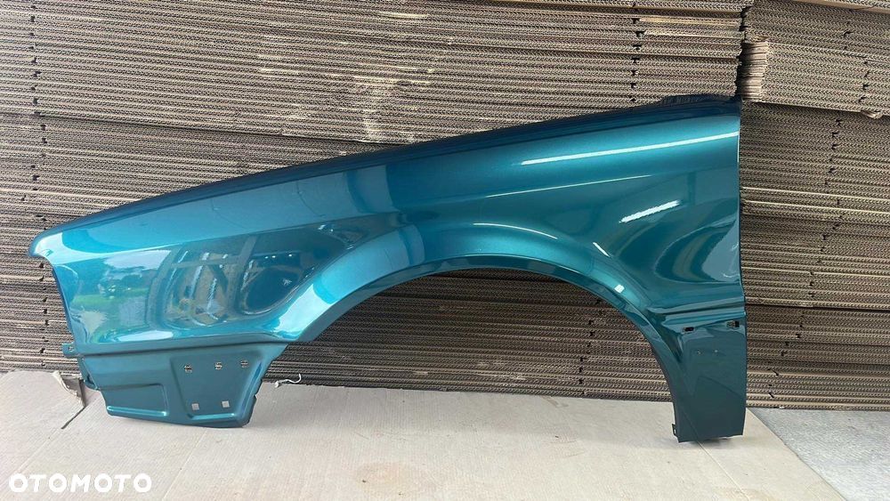 AUDI 80 B4 Błotnik - LZ6P - OCYNK Nowy! Lewy