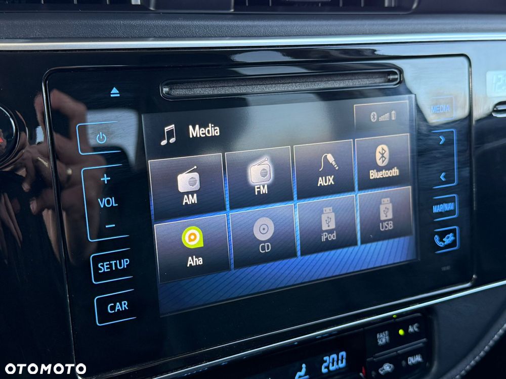 Toyota Corolla 1.6 50th Anniversary MS - 21