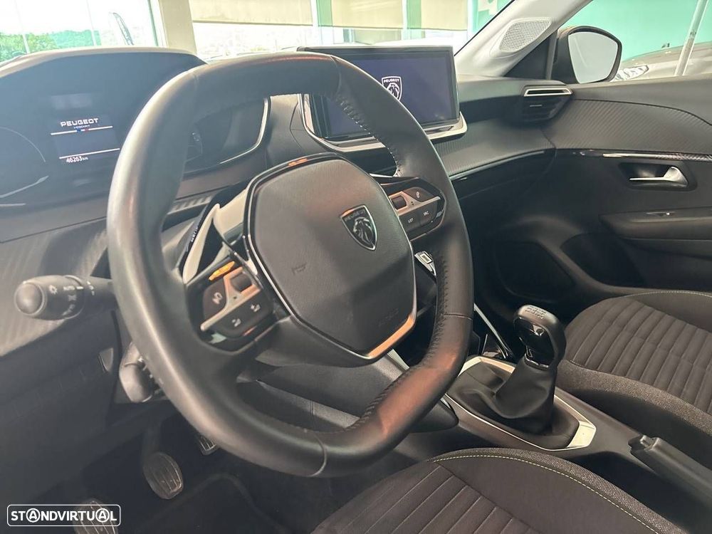 Peugeot 208 1.2 PureTech Active - 12