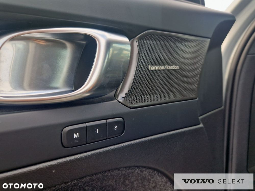 Volvo XC 40 - 22