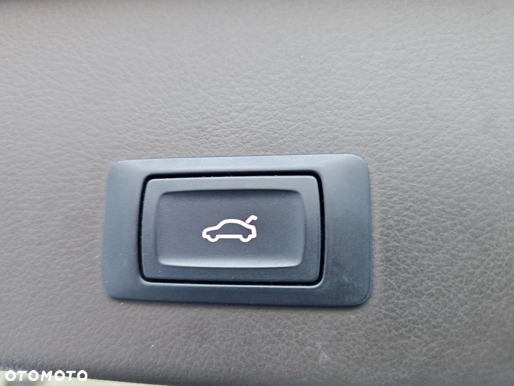 Audi A6 Avant 2.0 TDI Ultra - 32