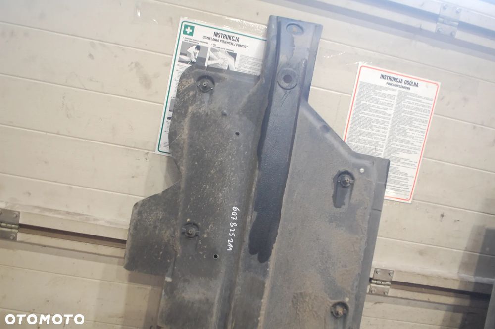 OSŁONA PODWOZIA LEWA PRAWA 6Q7825211 6Q7825212 SKODA ROOMSTER PRAKTIK - 3