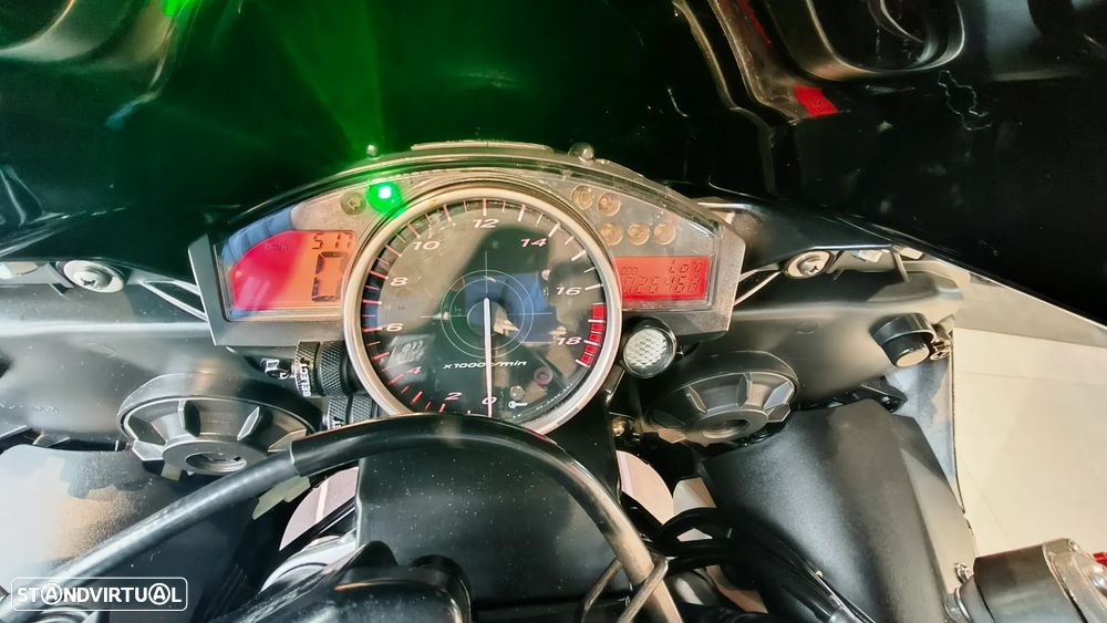 Yamaha YZF R6 - 9