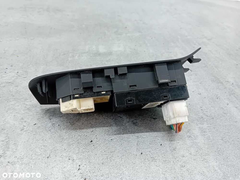 PANEL STEROWANIA SZYB I LUSTEREK KIA PRO CEE'D 36949K - 5