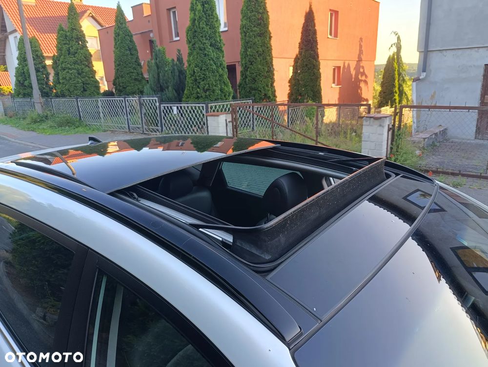 Hyundai Tucson blue 1.7 CRDi 2WD DCT Premium - 4