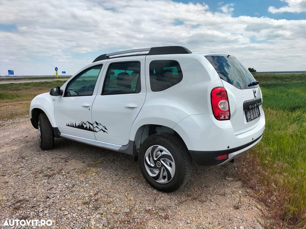 Dacia Duster 1.6 16V 105 4x2 Laureate - 3