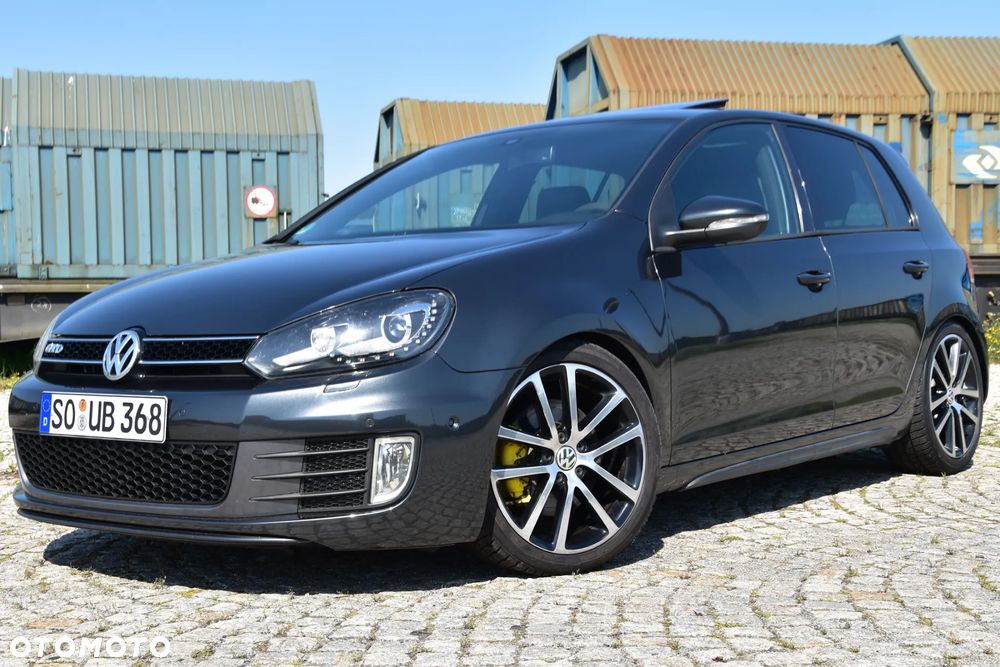 Volkswagen Golf - 35