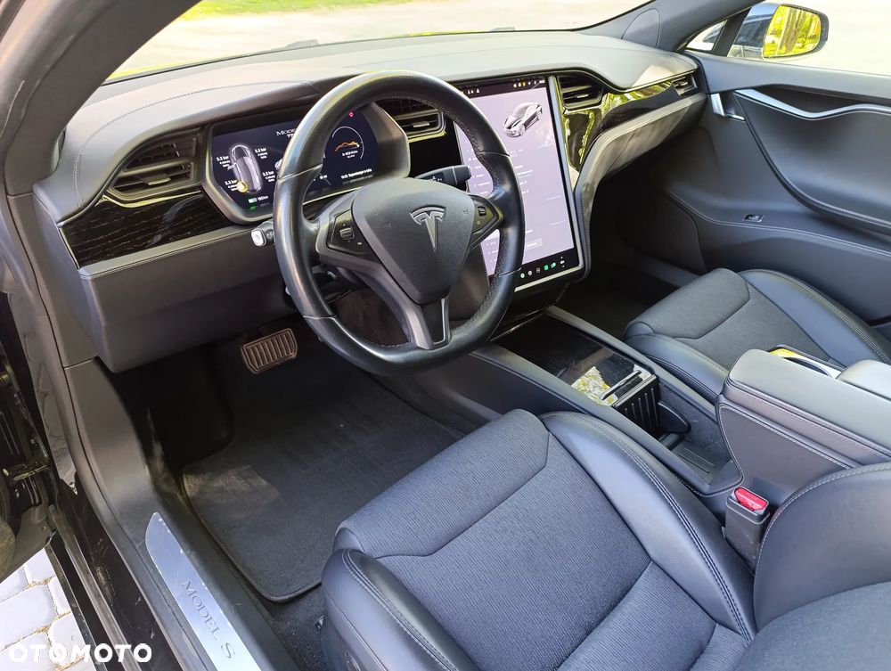 Tesla Model S Long Range Plus - 18