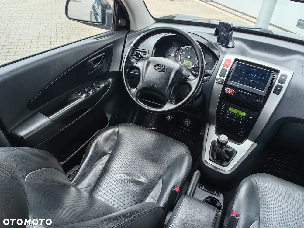 Hyundai Tucson 2.0 Comfort 2WD - 12