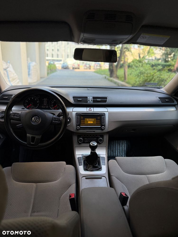 Volkswagen Passat 1.8 TSI Highline - 9