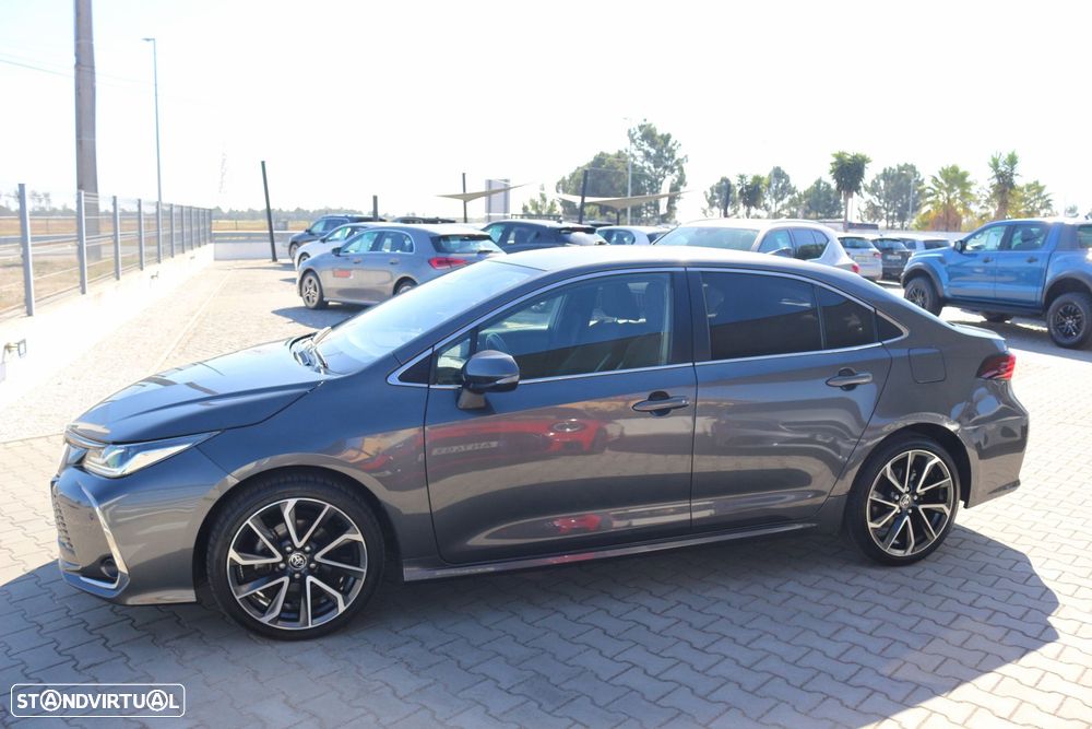 Toyota Corolla SD 1.8 Hybrid Luxury - 12