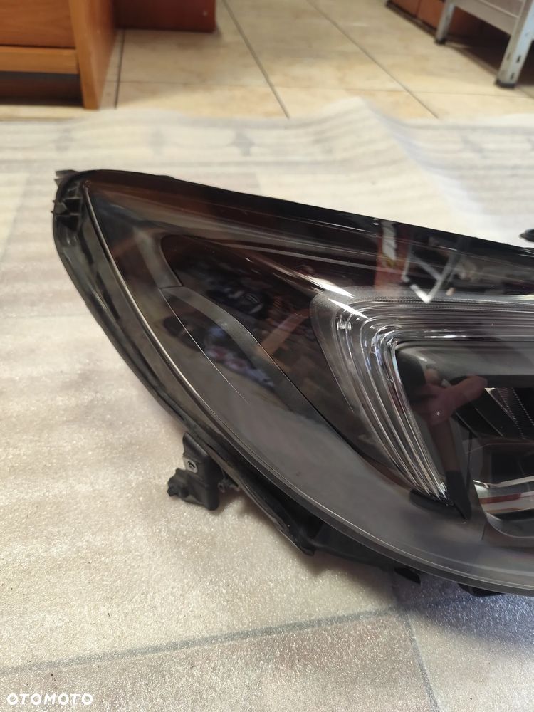 Reflektor Prawy Opel Astra K LIFT 2020-2022 10 PINÓW - 2