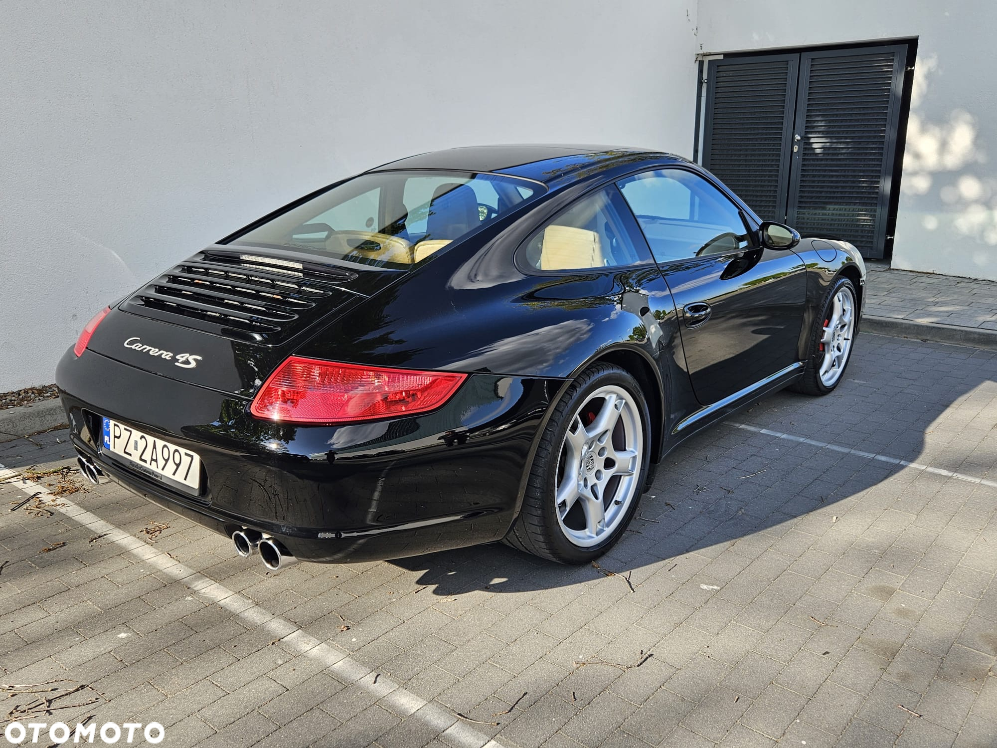 Porsche 911 Carrera 4S - 20