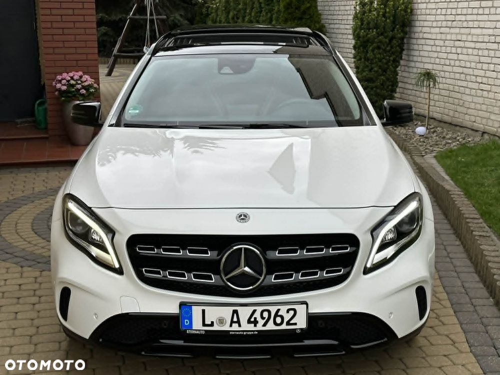 Mercedes-Benz GLA 200 7G-DCT Urban - 6