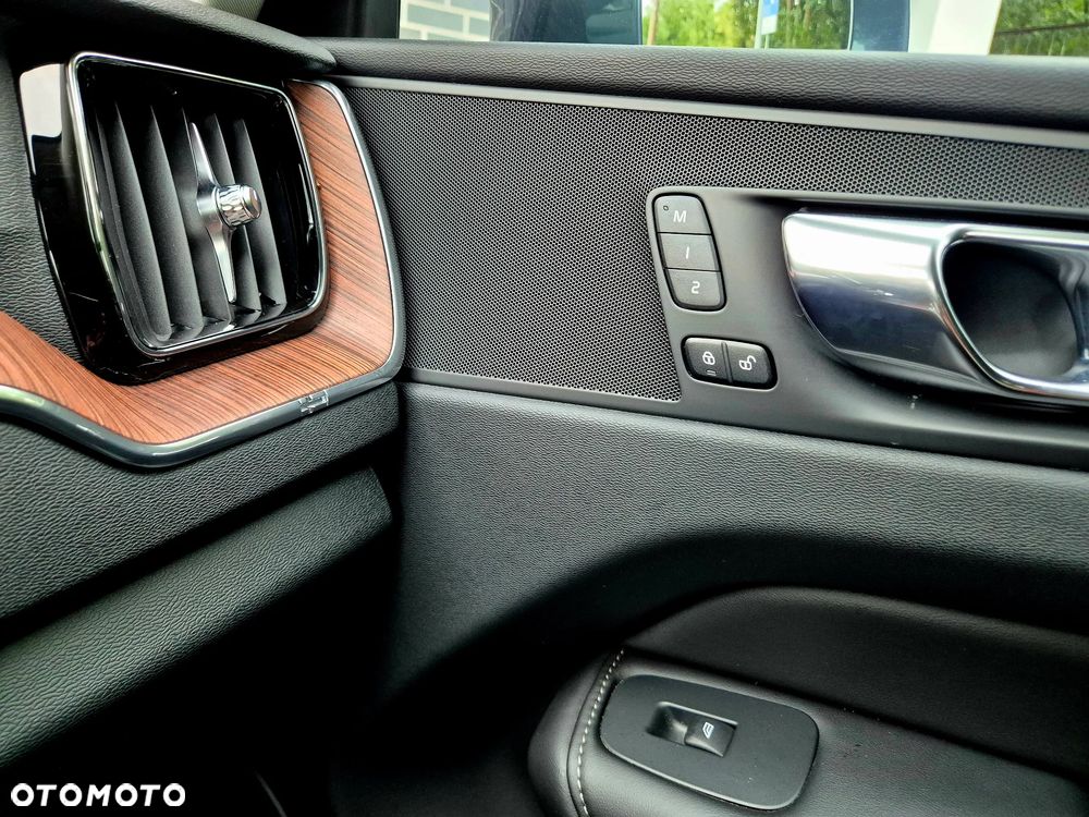 Volvo XC 60 B4 D Geartronic Inscription - 19