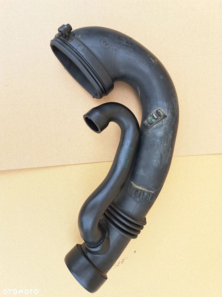 Dolot  WLOT POWIETRZA BMW E60 E61 2,5d 3,0d 7786013 - 1