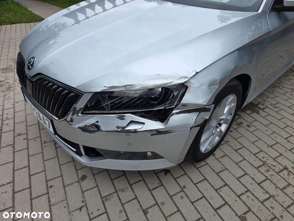 Skoda Superb 1.5 TSI ACT Ambition - 4