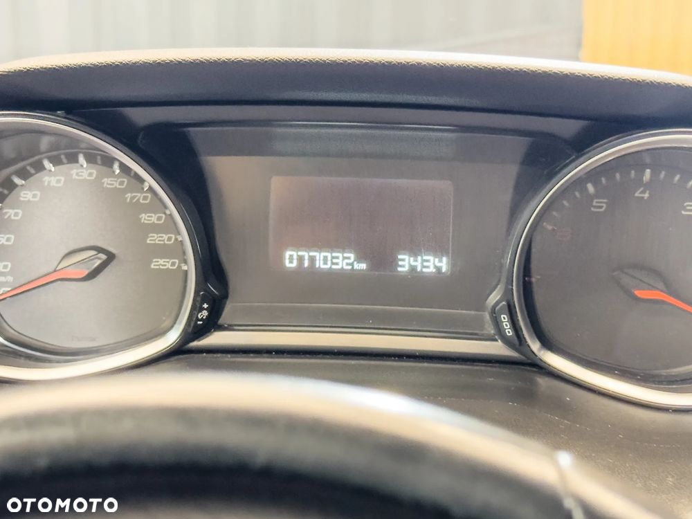Peugeot 308 PureTech 110 Stop & Start Access - 19