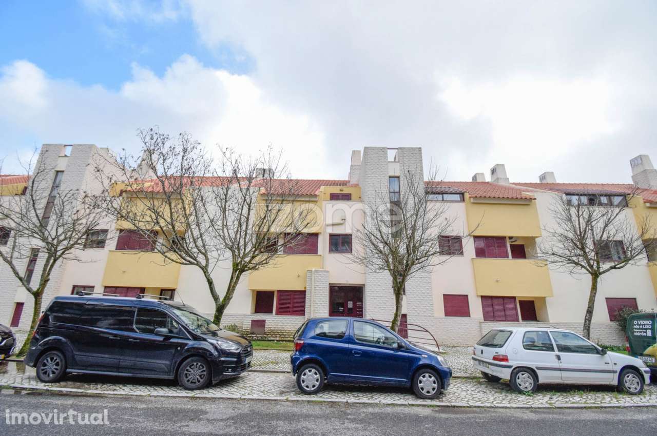 Apartamento T2 no Belas Clube de Campo com garagem e arrecadação - Grande imagem: 2/42