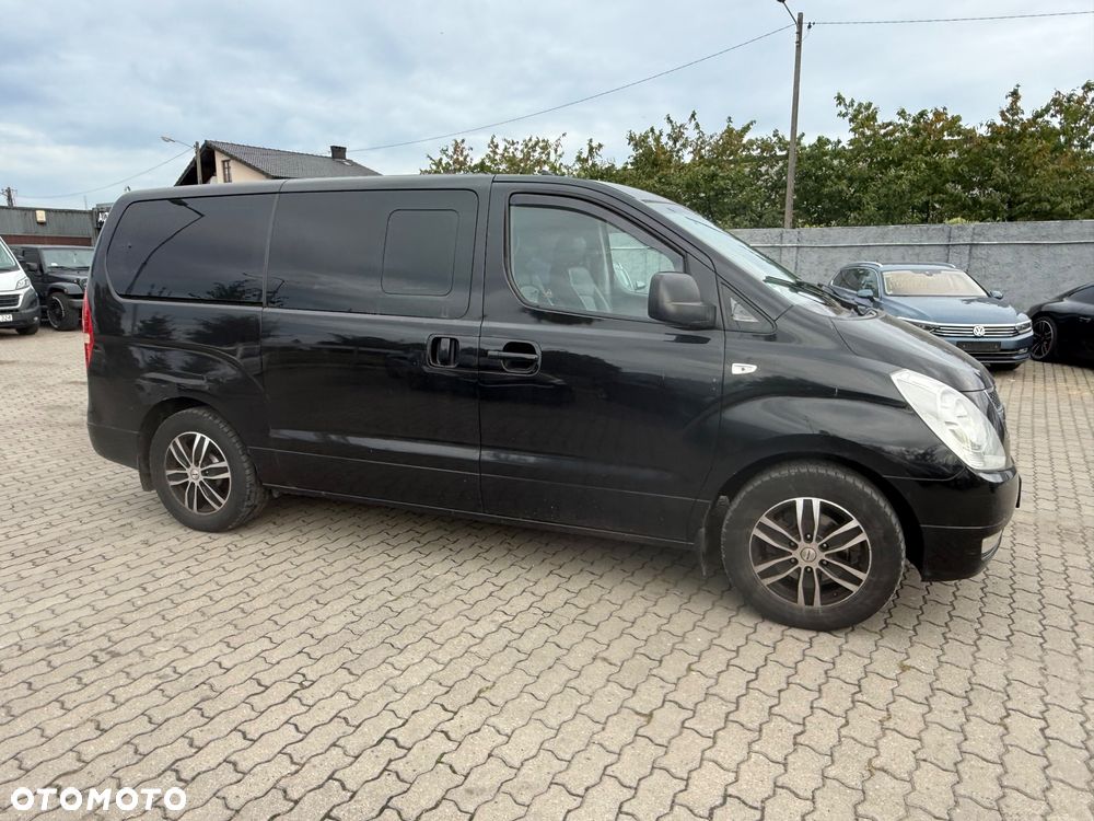 Hyundai H-1 2.5 CRDi Travel Premium - 4