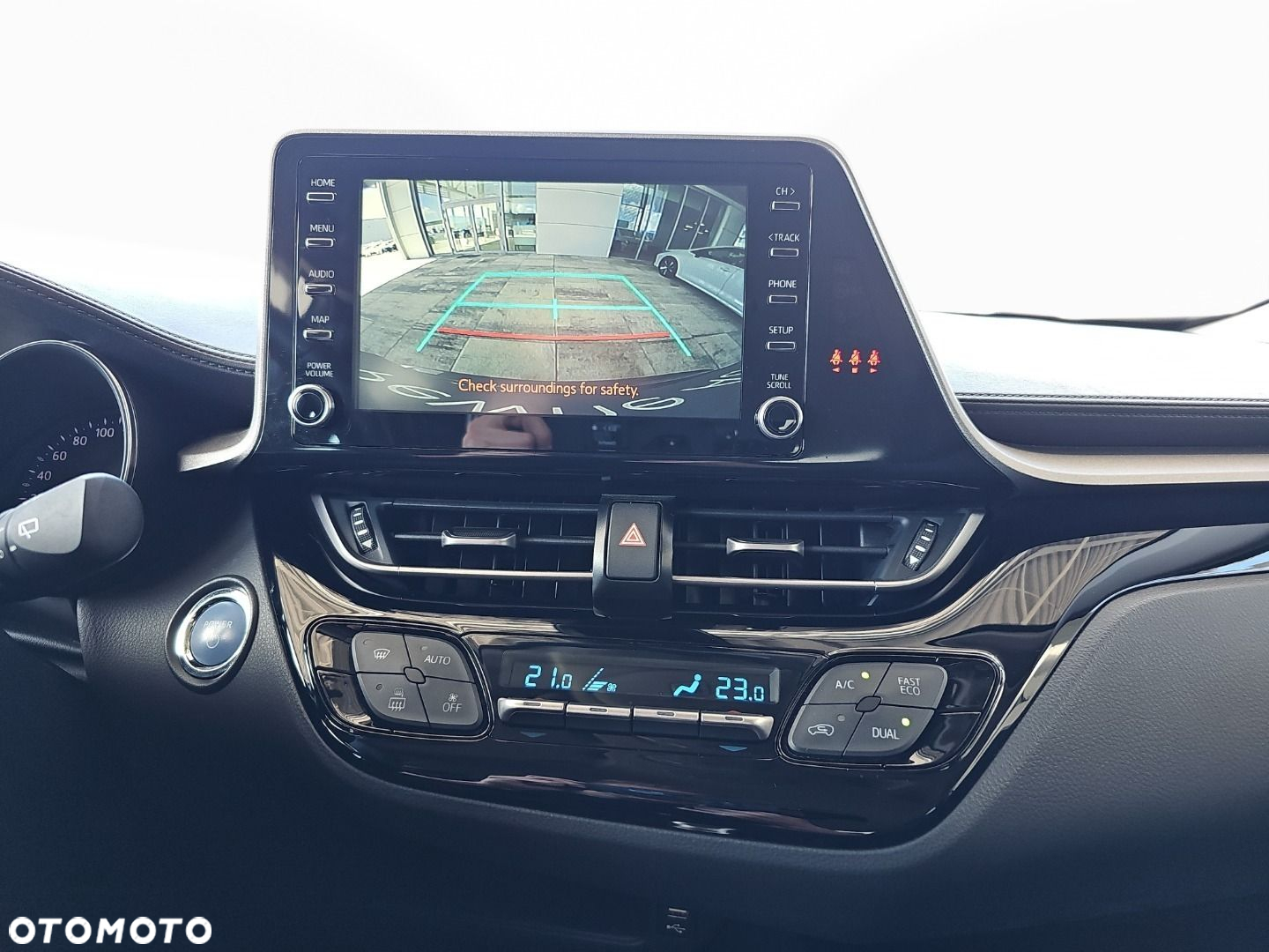 Toyota C-HR - 14