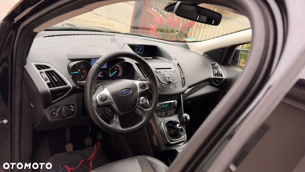 Ford Kuga 2.0 TDCi 4x4 Titanium - 18