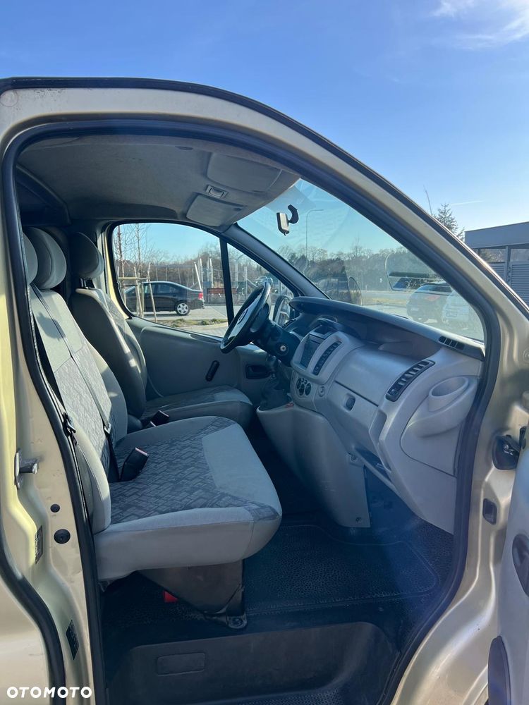 Opel Vivaro - 7