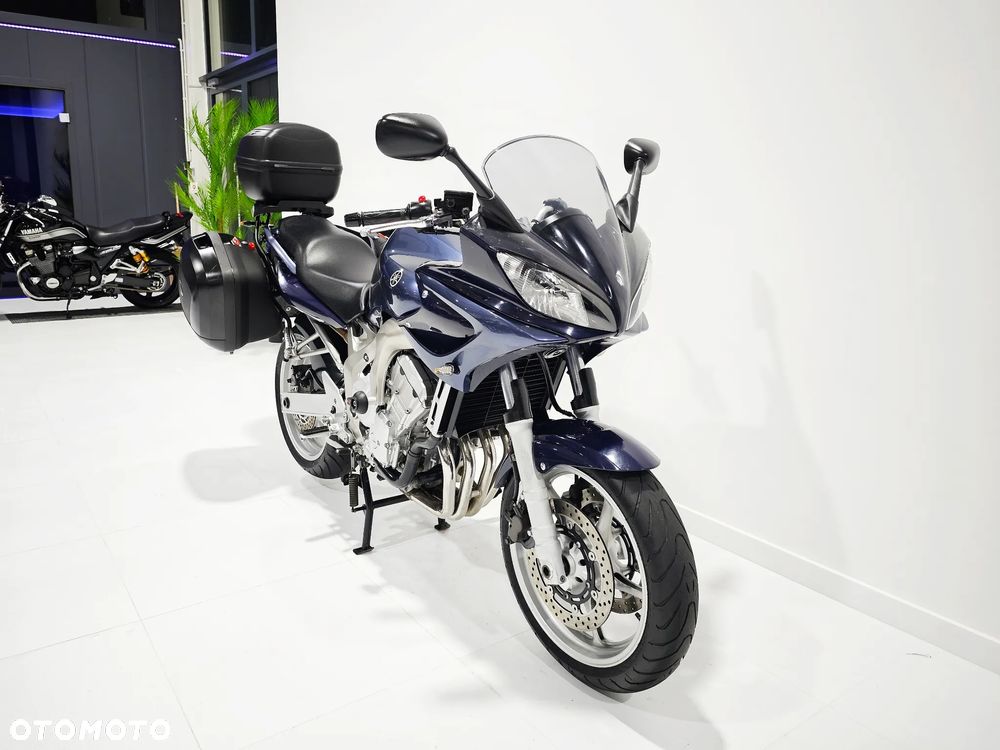 Yamaha FZ - 2