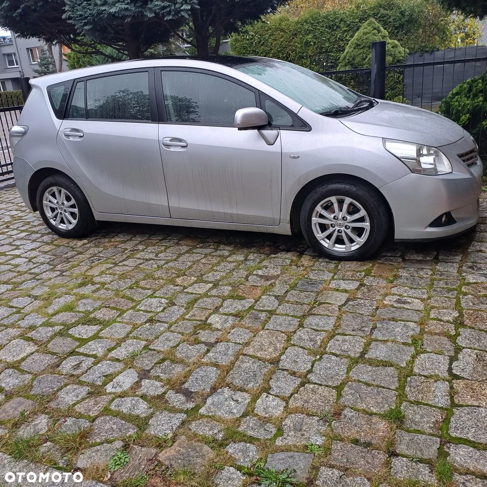 Toyota Verso 2.0 D-4D - 12