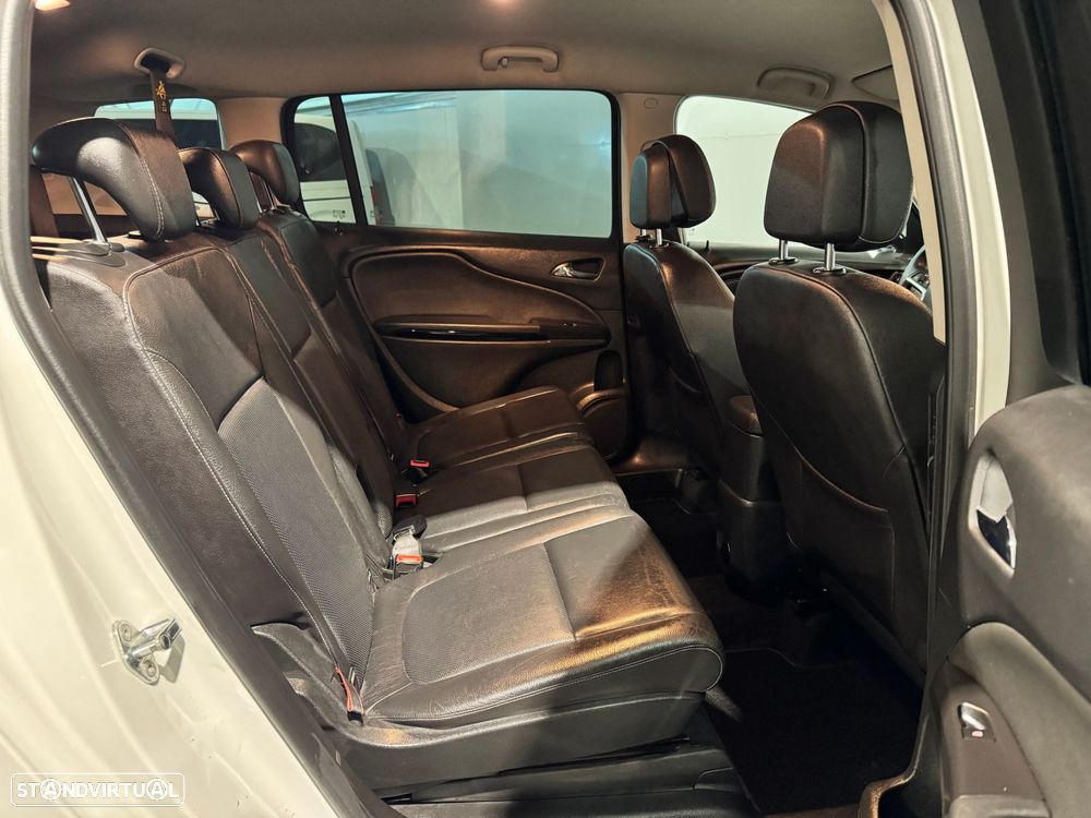 Opel Zafira - 31