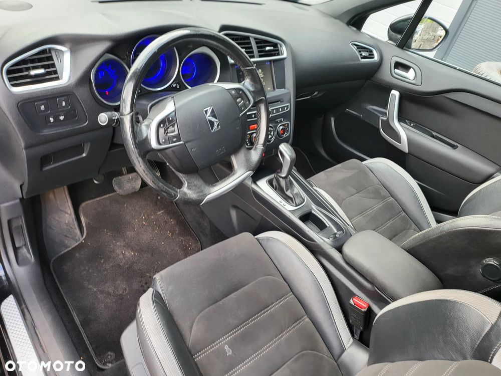 Citroën DS4 Cross 1.6 BlueHDi Be Chic S&S EAT6 - 26