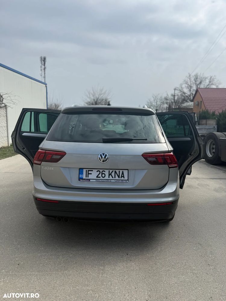 Volkswagen Tiguan - 2