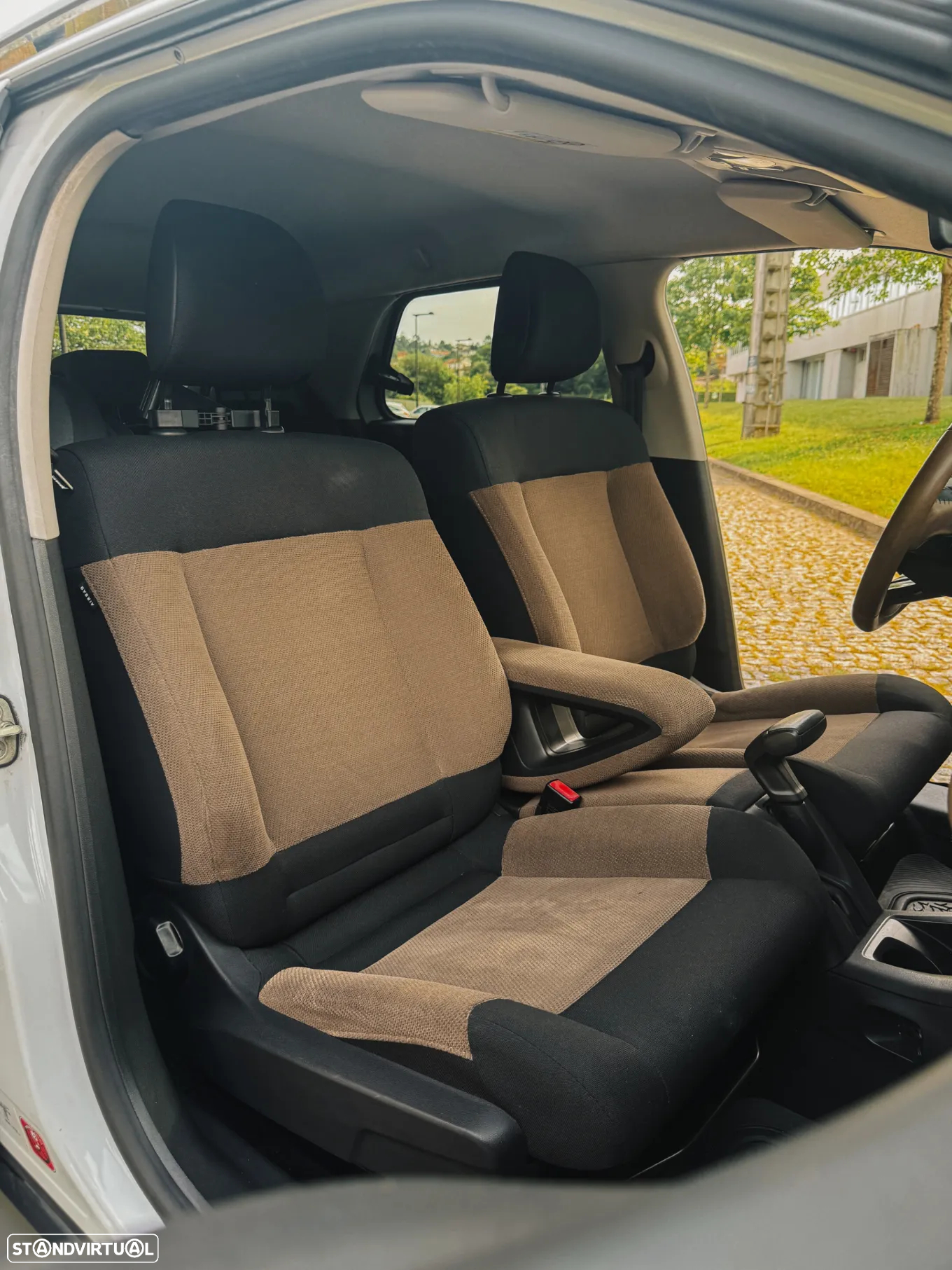 Citroën C4 Cactus 1.6 e-HDi Shine ETG6 - 15