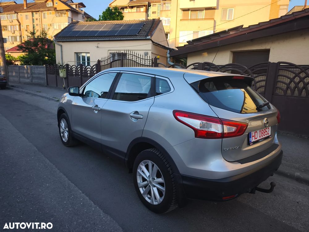 Nissan Qashqai 1.6 DCI N-Connecta - 6