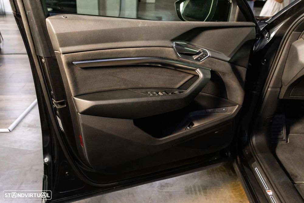 Audi e-tron 55 quattro - 40