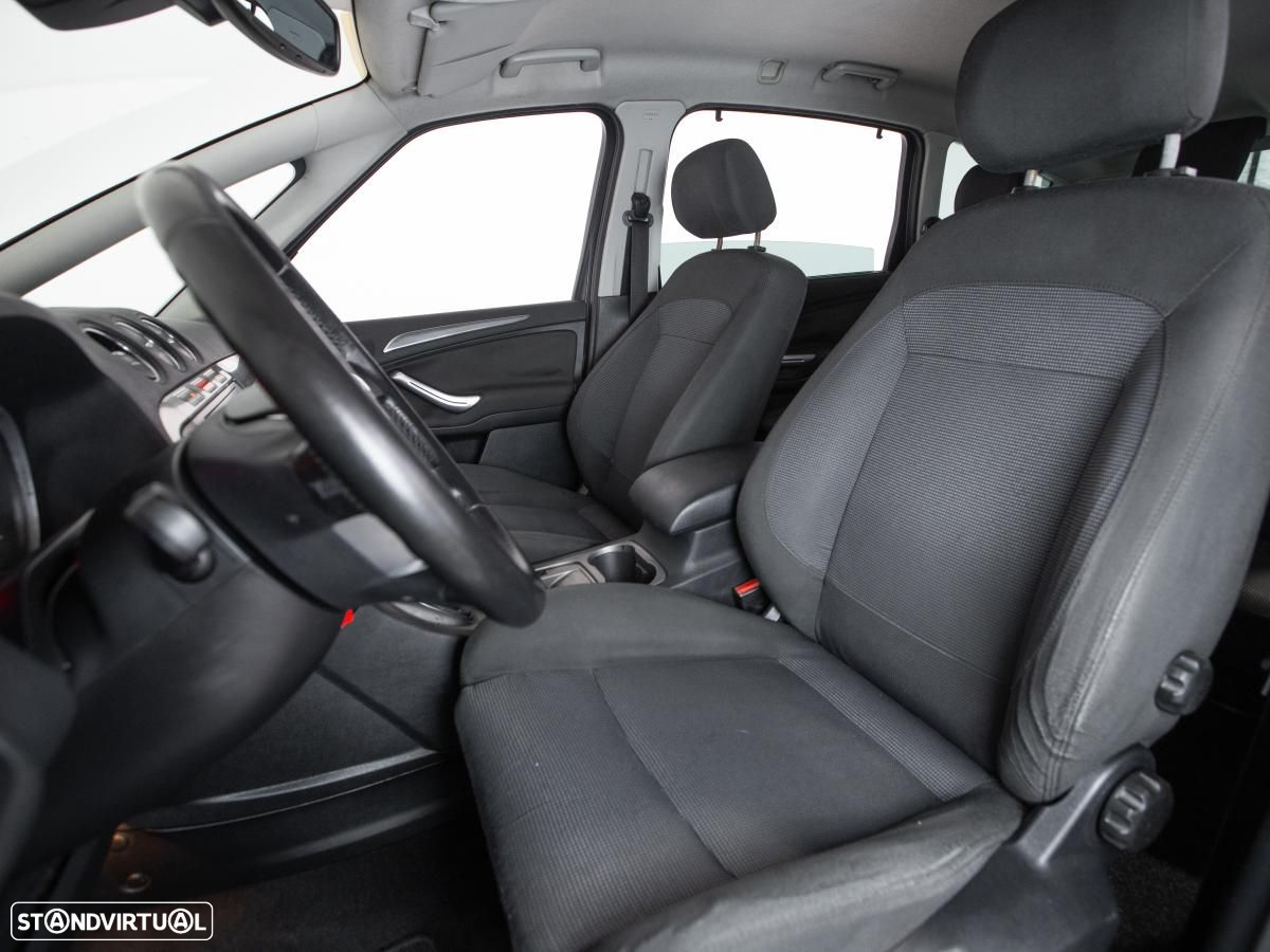Ford S-Max - 7