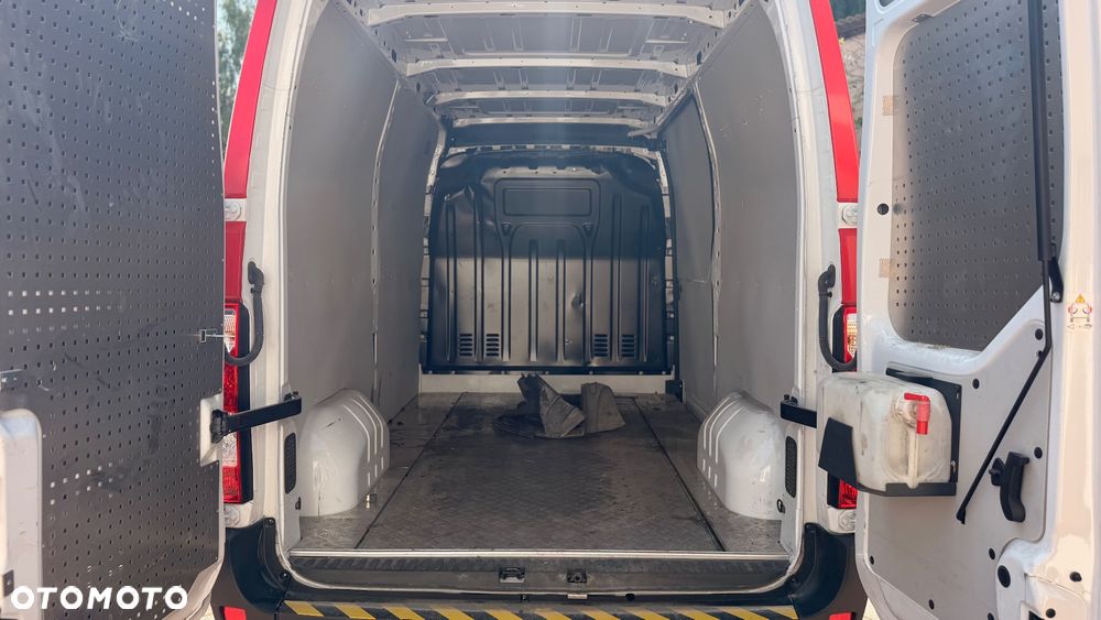 Renault Master - 15