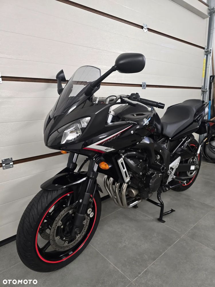 Yamaha FZ6 - 2